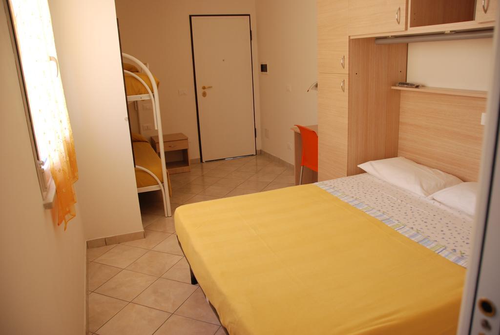 Hotel La Playa Сан-Бенедетто-дель-Тронто Экстерьер фото
