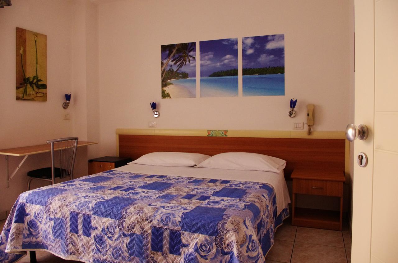 Hotel La Playa Сан-Бенедетто-дель-Тронто Экстерьер фото