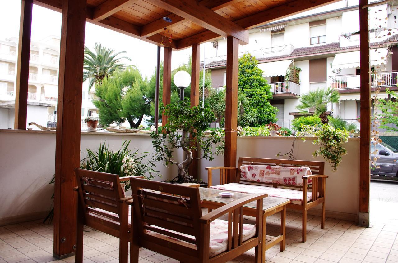 Hotel La Playa Сан-Бенедетто-дель-Тронто Экстерьер фото