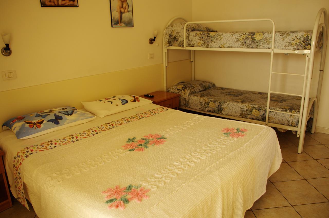 Hotel La Playa Сан-Бенедетто-дель-Тронто Экстерьер фото